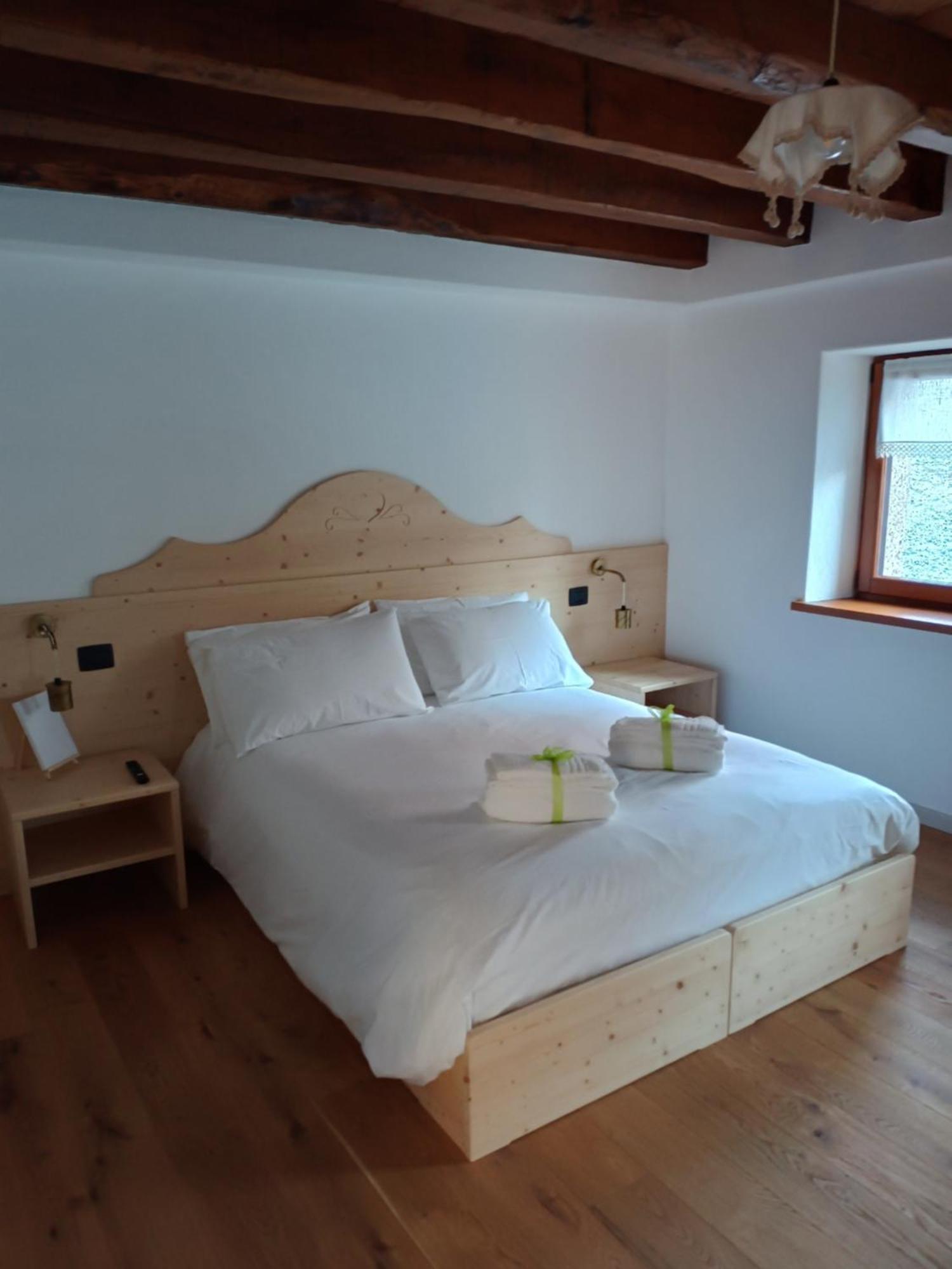 Bed and Breakfast La Farie Mediis Exteriér fotografie
